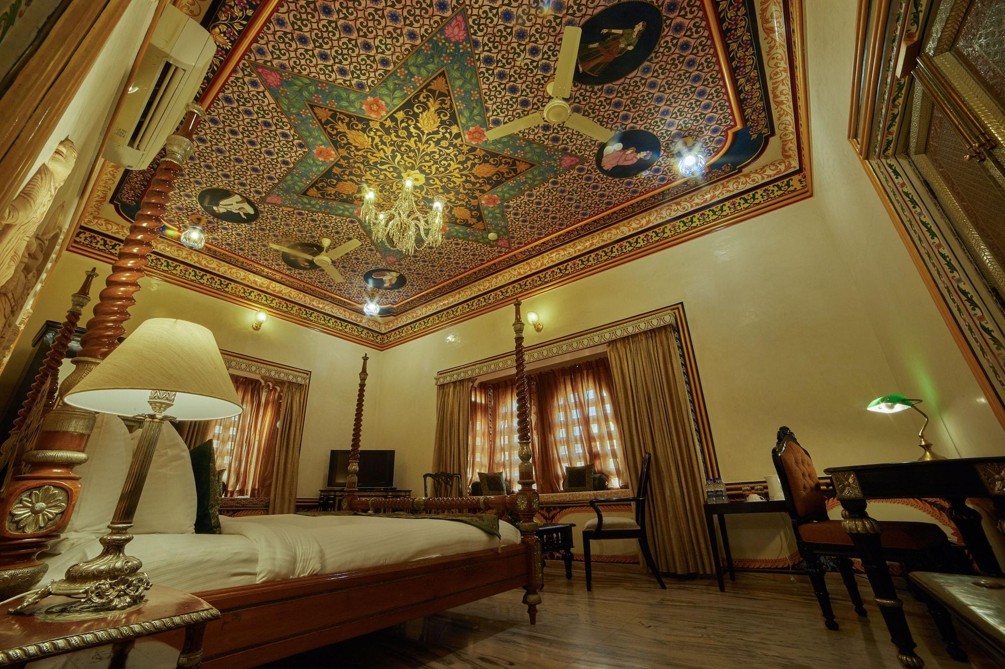 Hotel Chunda Palace